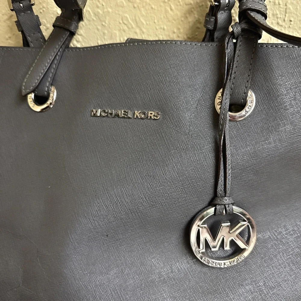 Michael Kors Jet Set Shoulder Tote‎ Bag Gray Saffiano Leather Purse READ